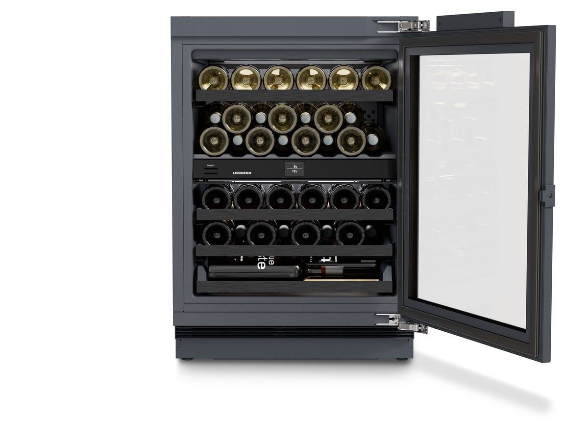 Liebherr UWpri 3762 freestanding wine cabinet