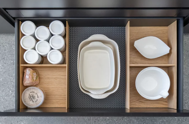 Set of internal high drawer organizers, 900 mm, made of oak