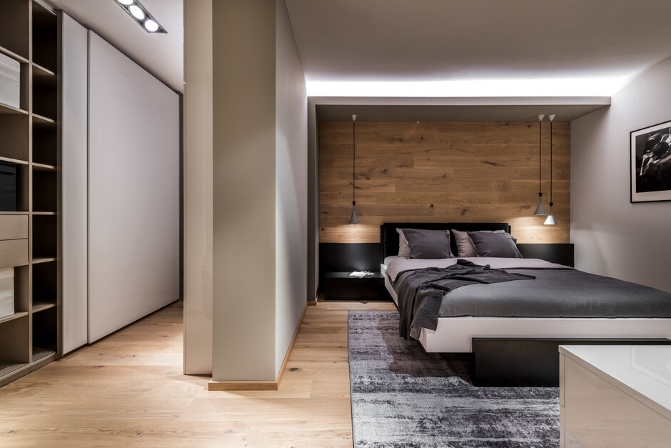 White | Black Evermatt | Gladstone Oak