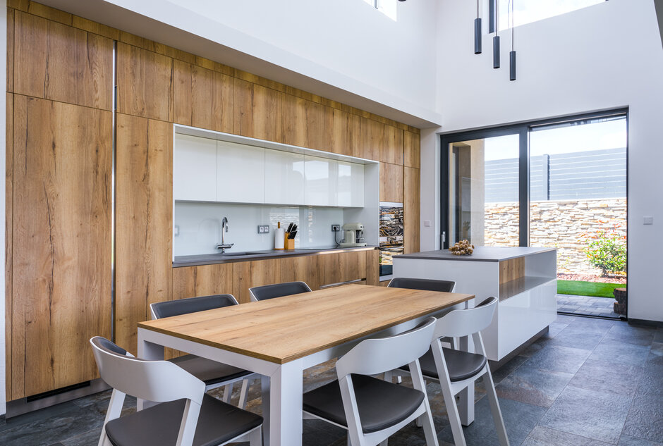 Straight Light Oak | White