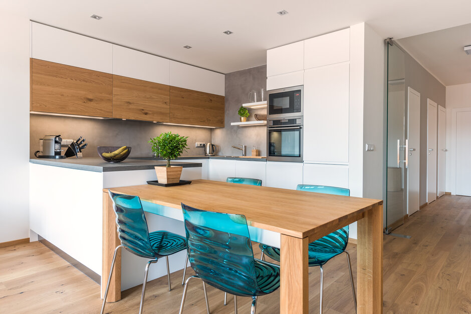 White Matt | Knotted Oak