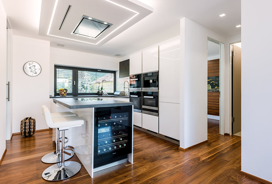 White Gloss | Smoked Oak