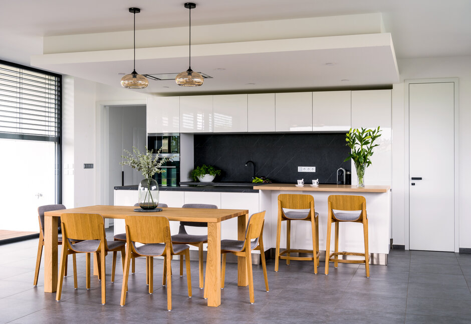 White Gloss | Stone Oak