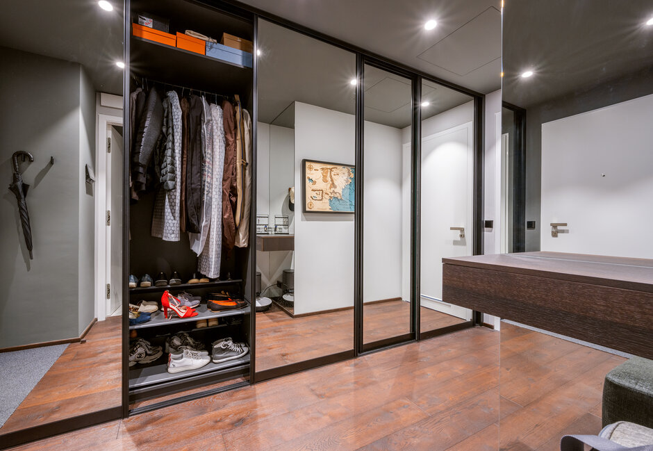 Evermatt Black Graphite | Smoked Oak