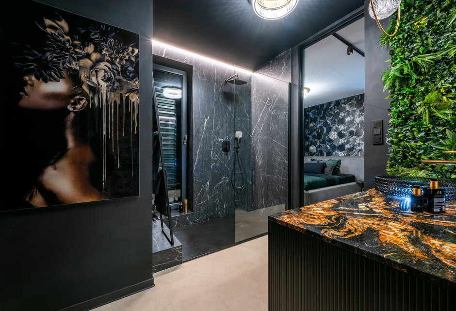 Lak Line | Granite